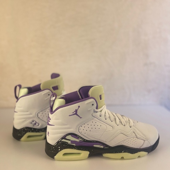 Jordan MVP (GS)|size 6.5y| unisex shoes - Picture 3 of 10